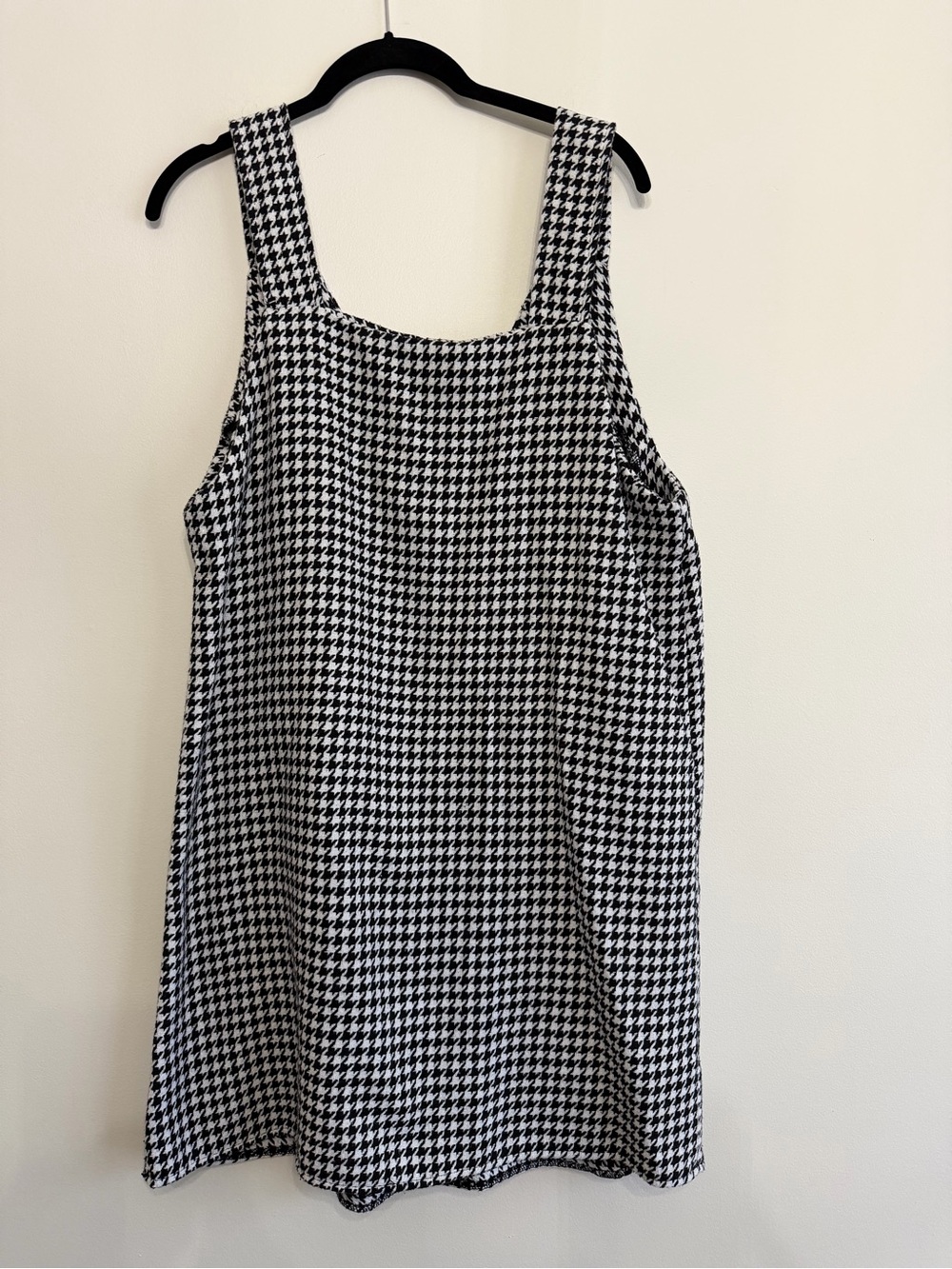 Black & White Houndstooth Sleeveless Shift Dress Alabama
